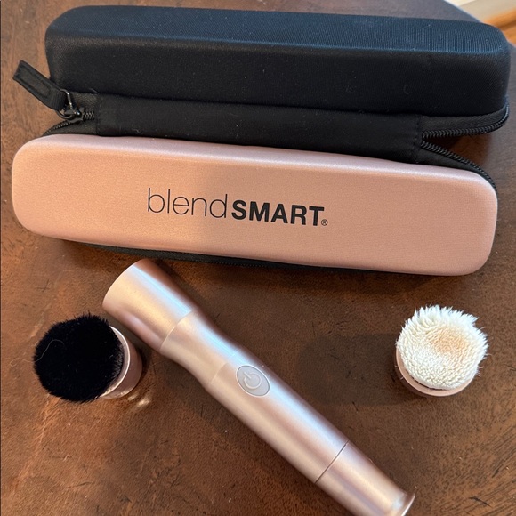 Rose Gold Rotating Makeup Brush Set - Picture 2 of 2